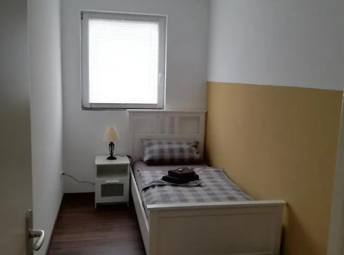 Apartmenthaus Mehrow 3*